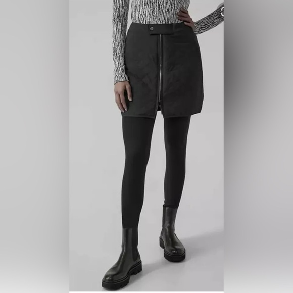 Athleta Quilted Apres Ski Mini Skirt NWT - Picture 1 of 5